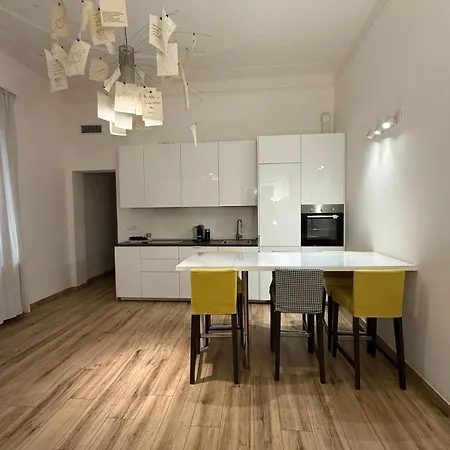 Rismondo- 5 Star- Location 公寓 *